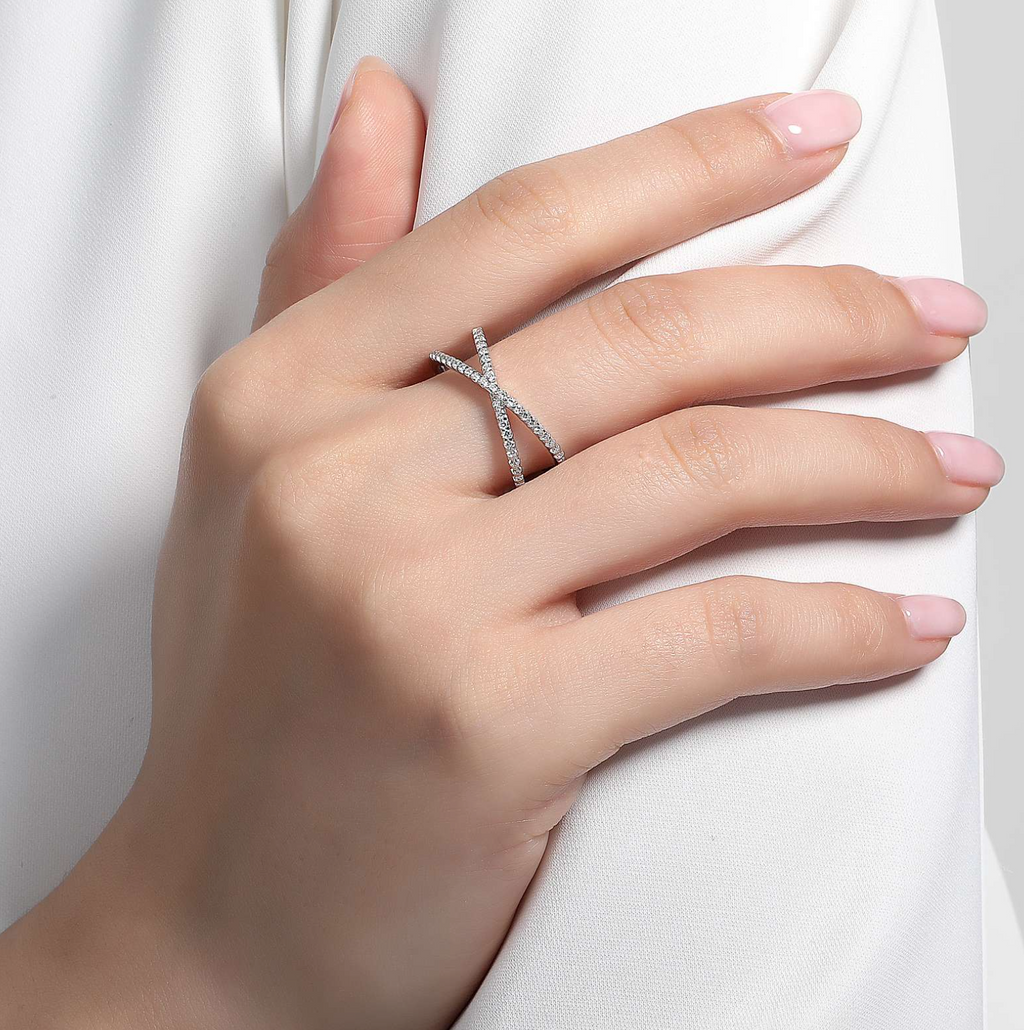 0.39 CTTW Cross Ring