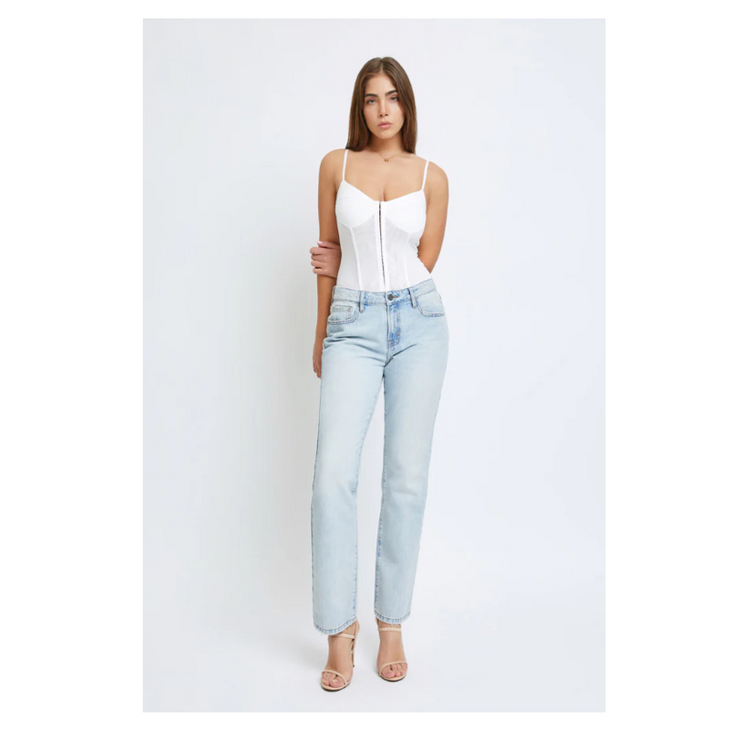 Light Wash Clean Classic Relaxed Straight