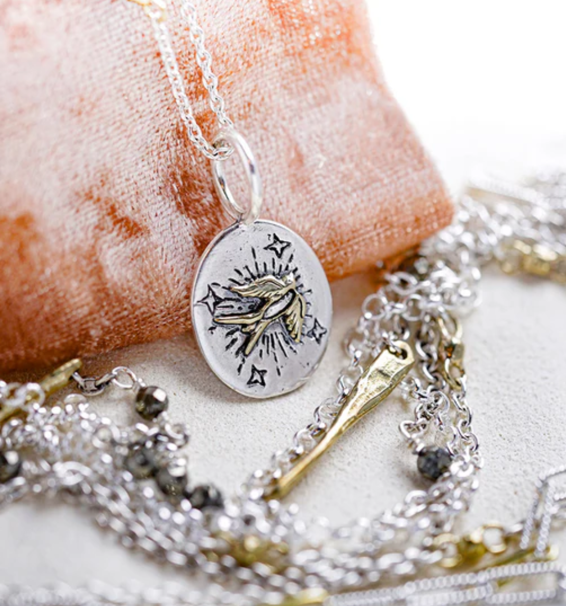 Fabella Sky Dancer Bird Charm