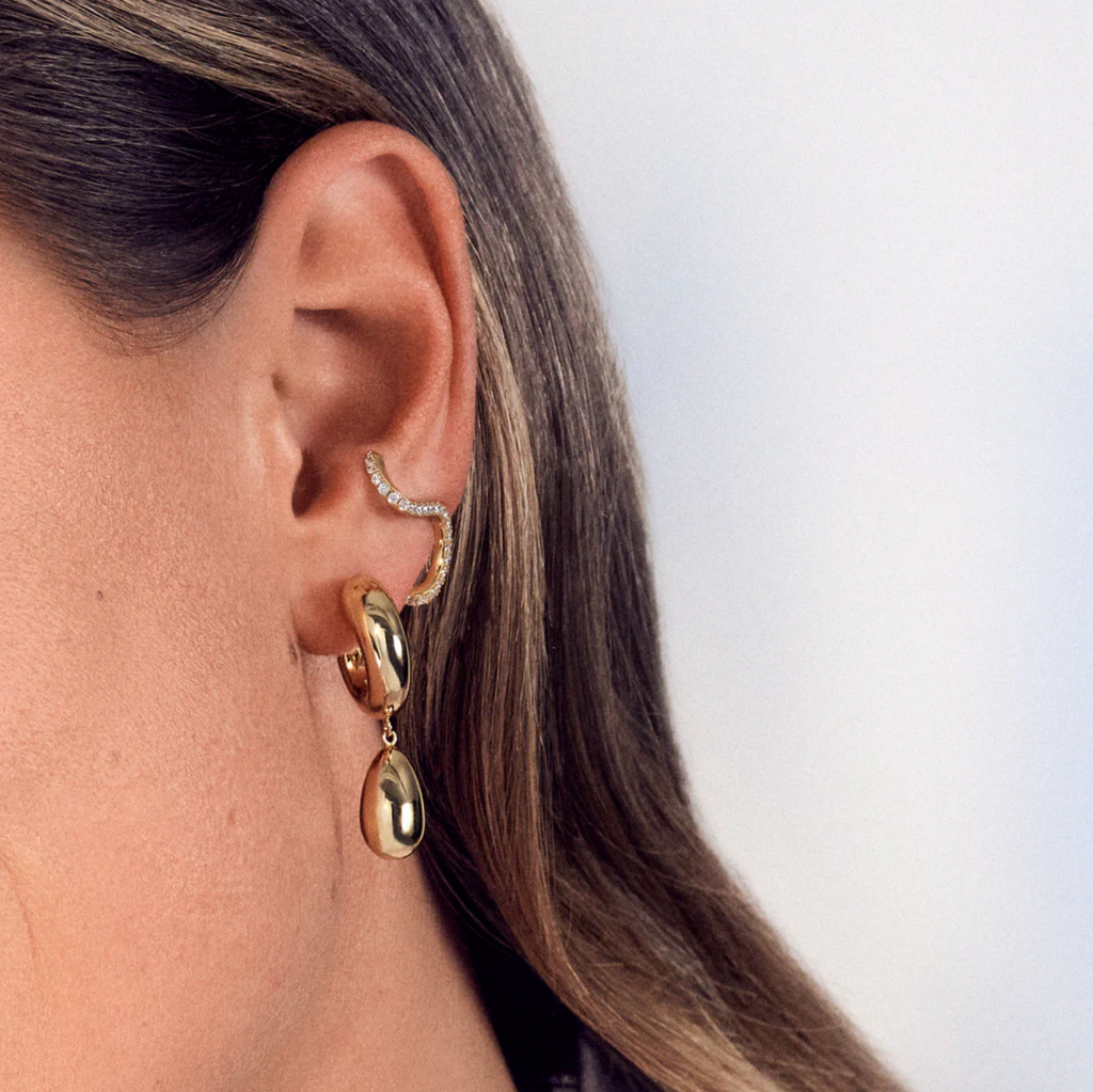 Gold Goccia Pendolo Pianura Earrings