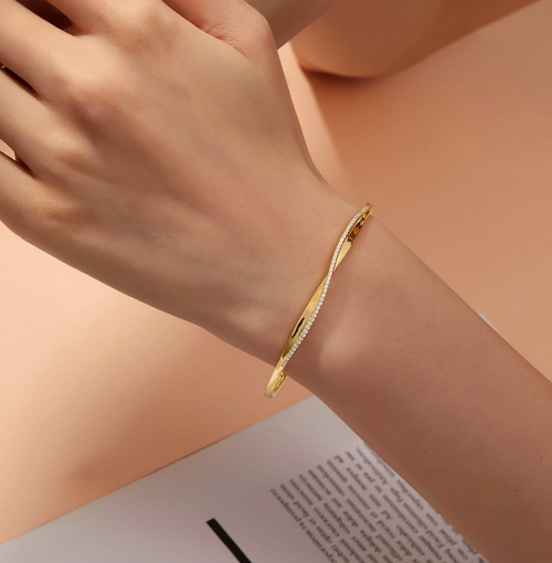 0.49 CTW Open Hinged Bangle Bracelet