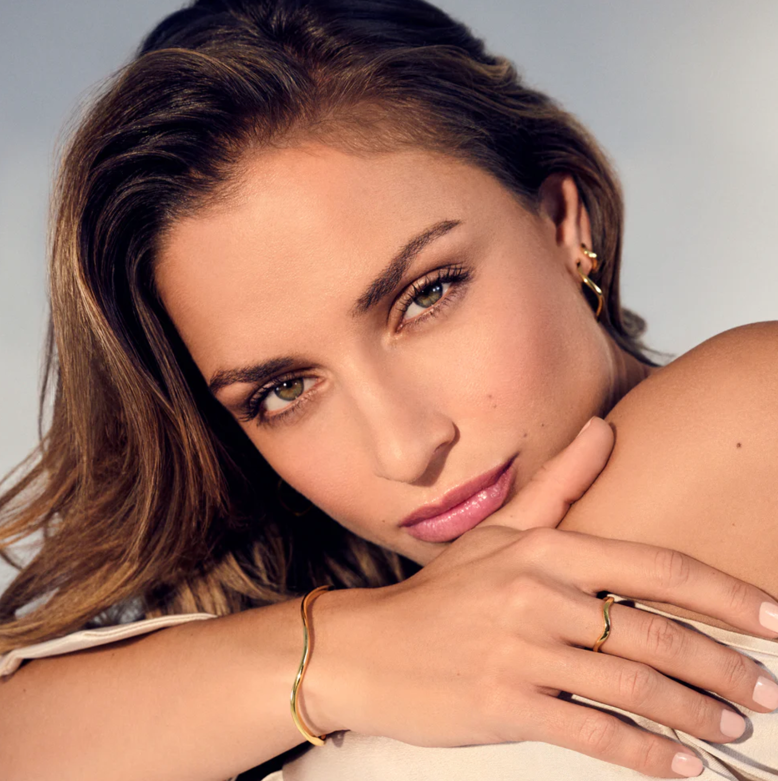 Gold Ellera Waves Pianura Bangle