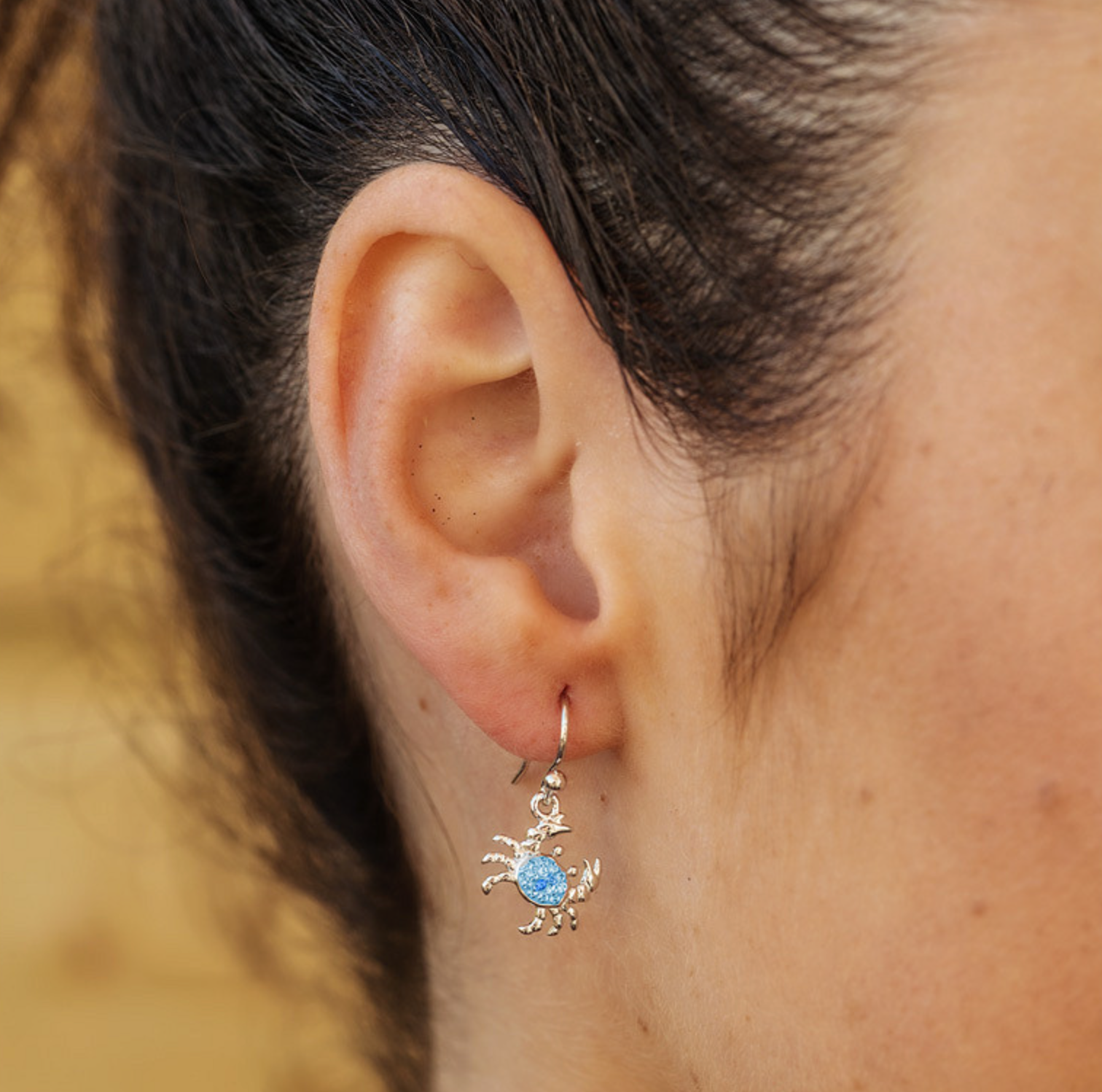 Ocean SS Blue SW Crystal Drop Crab Earrings