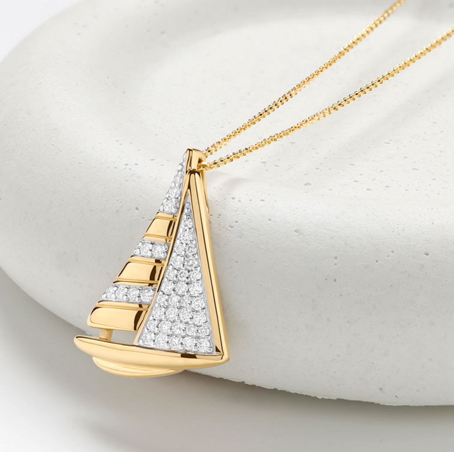 Deep Blue 14kt Gold Lab Diamond Sailing Boat Necklace