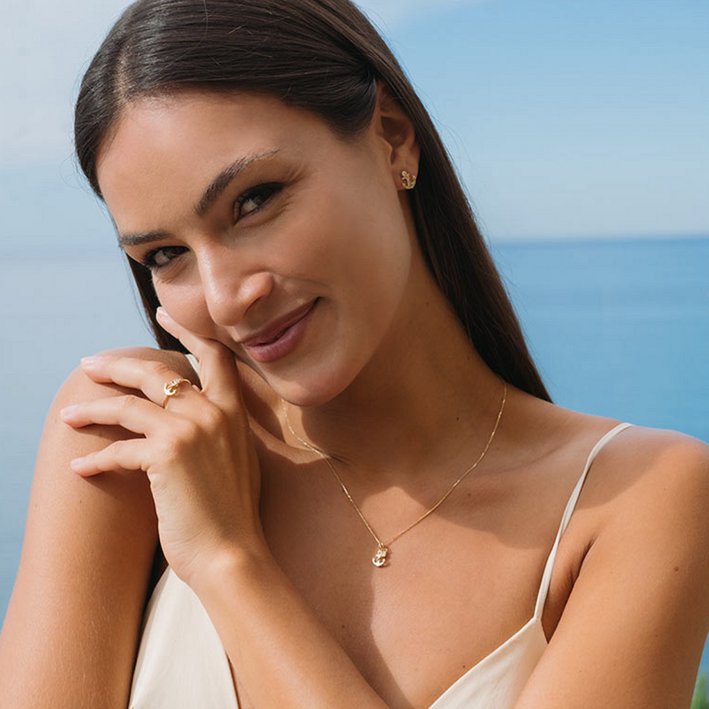 Deep Blue 14kt Gold Lab Diamond Anchor Necklace