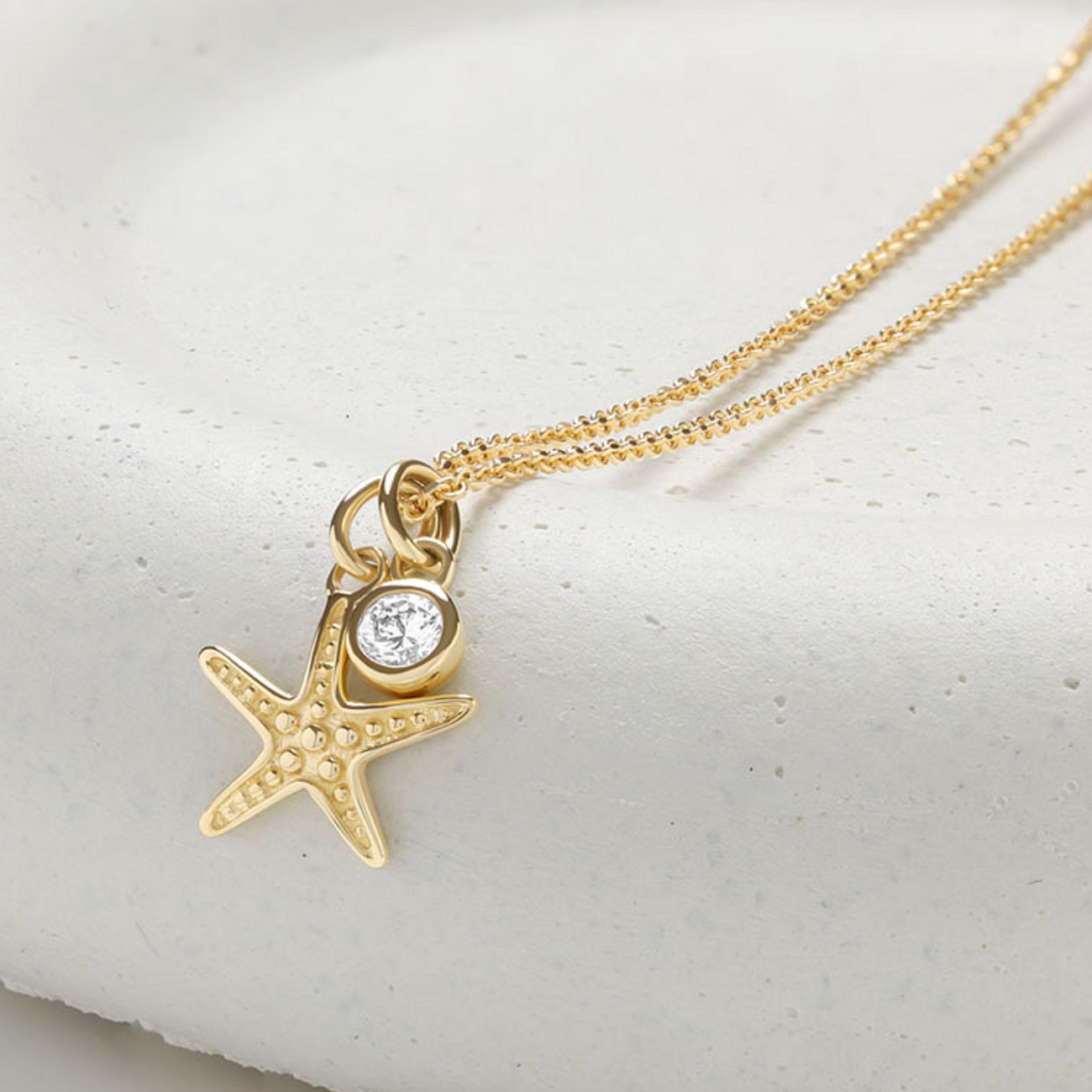 Deep Blue 14kt Gold Lab Diamond Starfish Necklace