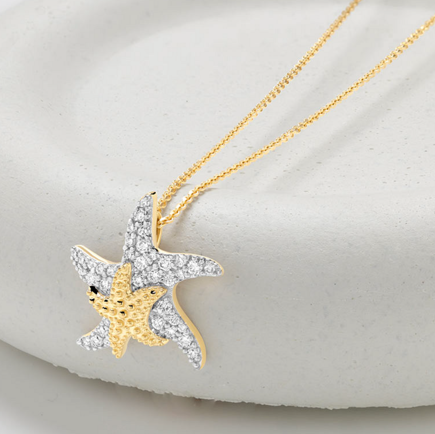 Deep Blue 14kt Gold Lab Diamond Star Fish Necklace