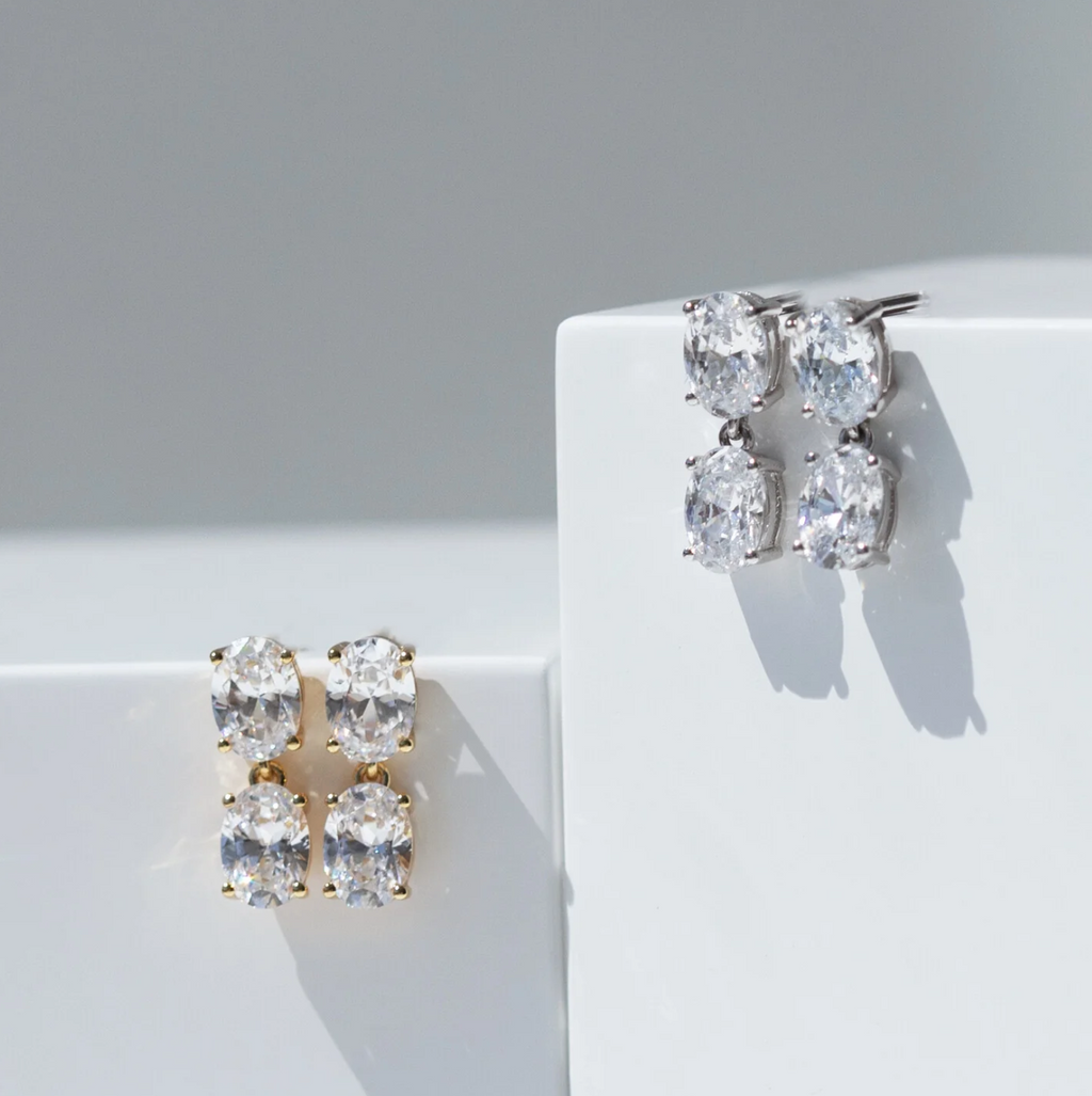 Silver CZ Ellisse Due Piccolo Earrings