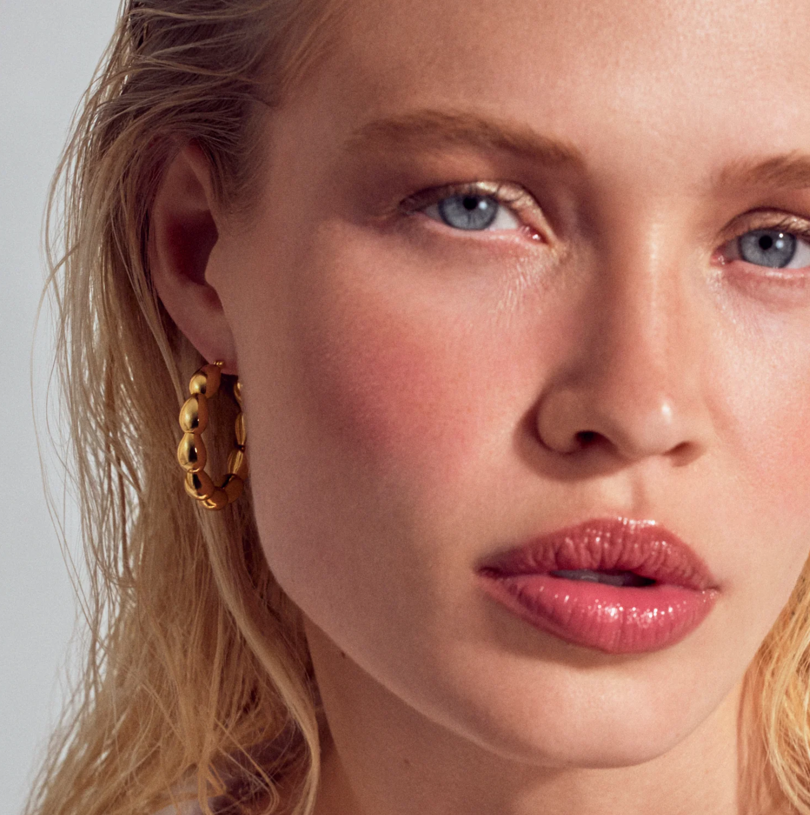 Gold Goccia Cerchi Pianura Grande Earrings